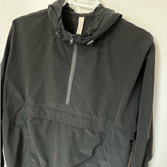 Aritzia Babaton Arrow Half-Zip Anorak Hooded Wind Breaker Jacket Black Medium - Picture 3 of 10